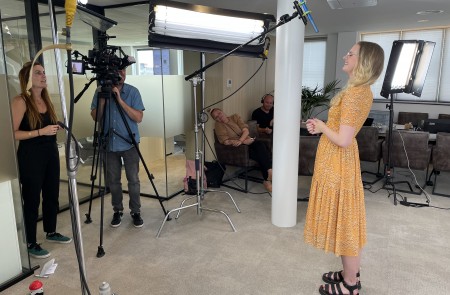 Hoe bevalt het de stagairs bij Mogelijk? Hoe bevalt het de stagairs bij Mogelijk?